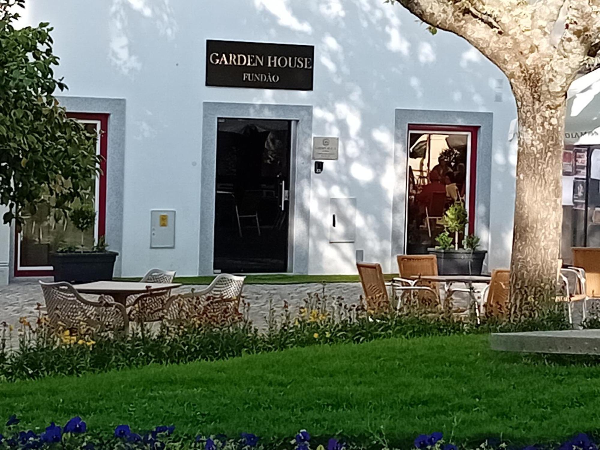 Garden House Fundao Hotell Eksteriør bilde